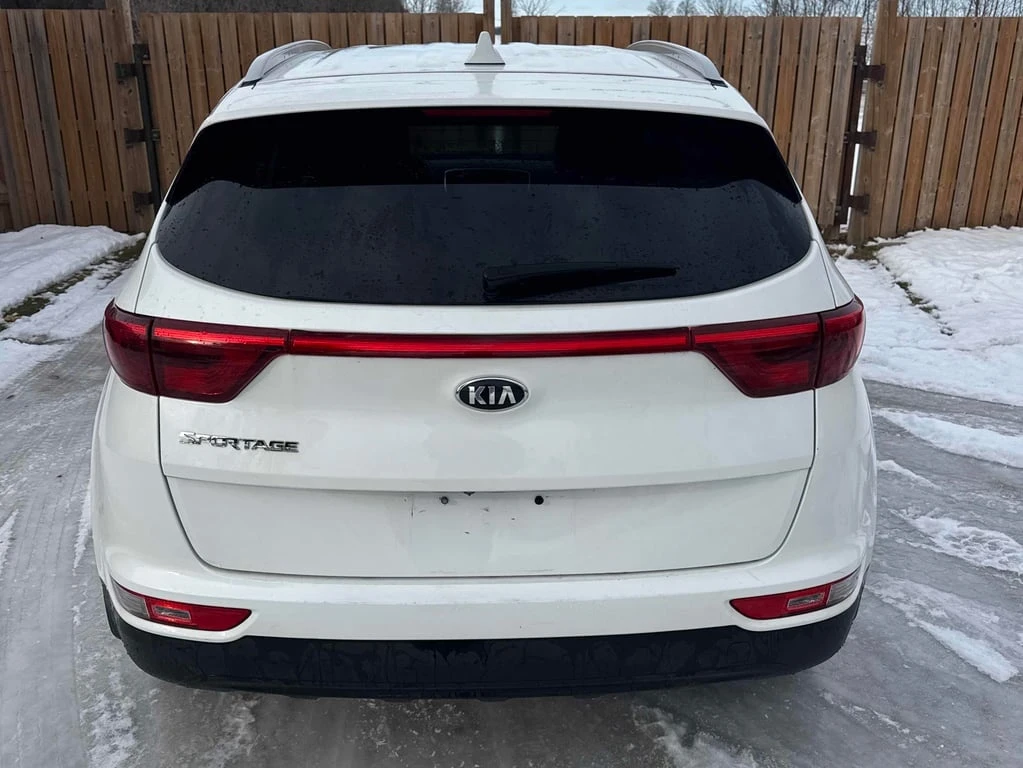 Kia Sportage * LX * CARFAX * ЦЕНА ДО БГ - изображение 3