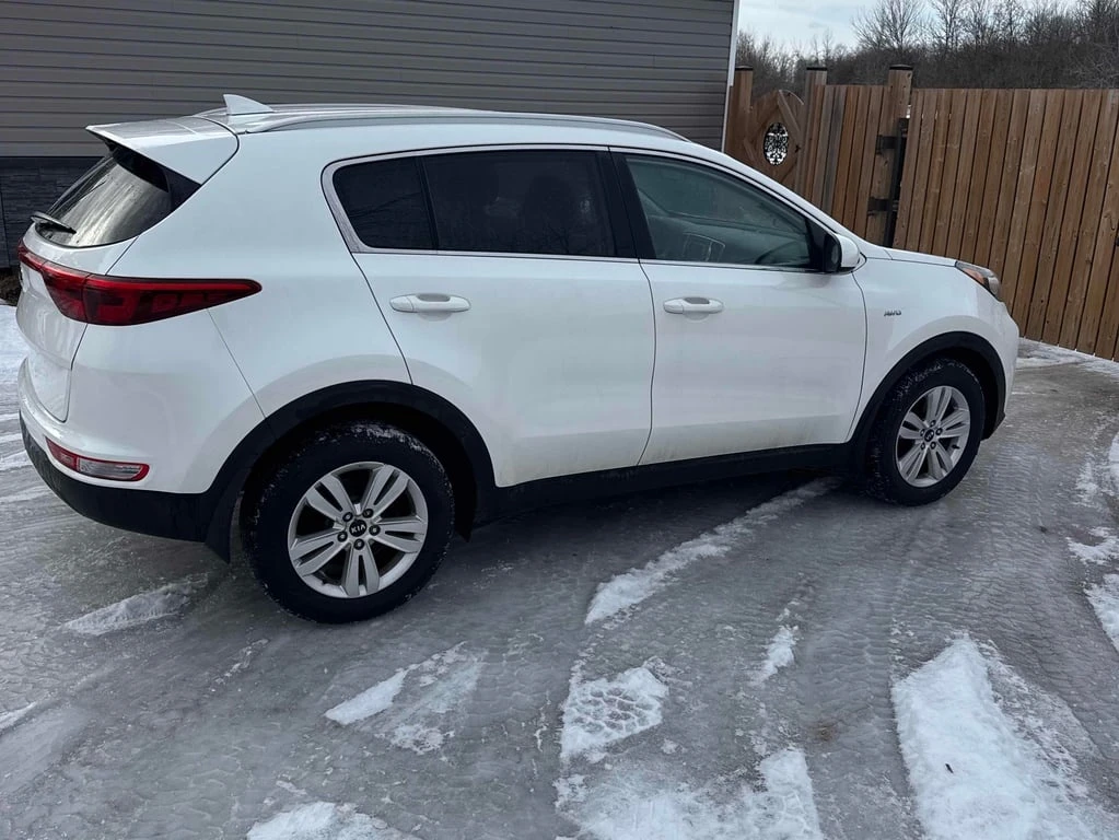 Kia Sportage * LX * CARFAX * ЦЕНА ДО БГ - изображение 5