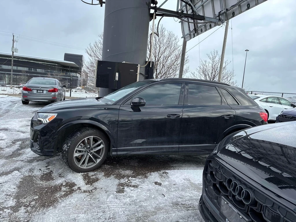 Audi Q3 * Komfort * CARFAX * ��� ������������ ������ | Mobile.bg � ����������� 2