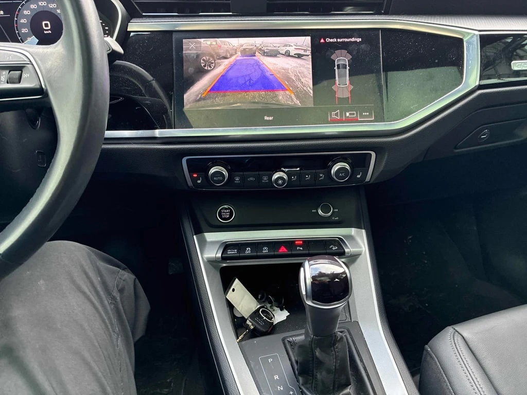 Audi Q3 * Komfort * CARFAX * ��� ������������ ������ | Mobile.bg � ����������� 9