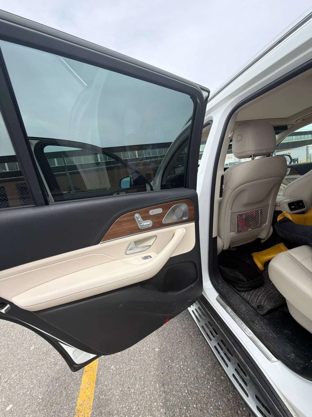 Mercedes-Benz GLS 450 ОБДУХВАНЕ | BURMESTER| 360| ДИСТРОНИК, снимка 12 - Автомобили и джипове - 54209973