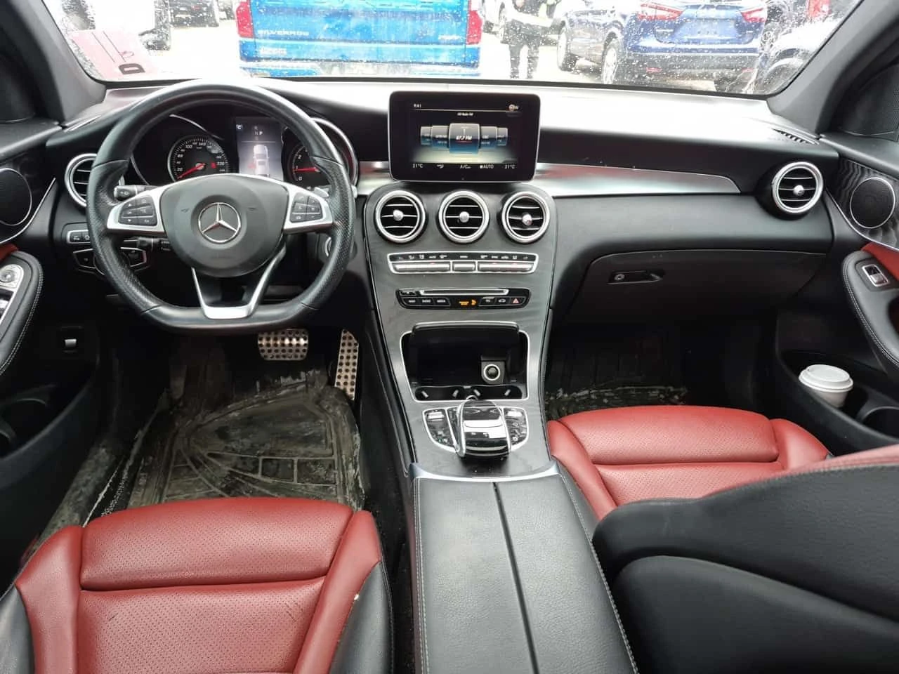 Mercedes-Benz GLC 300 COUPE * PANO * KEYLESS * 2 КЛЮЧА * CARFAX * , снимка 10 - Автомобили и джипове - 54231578