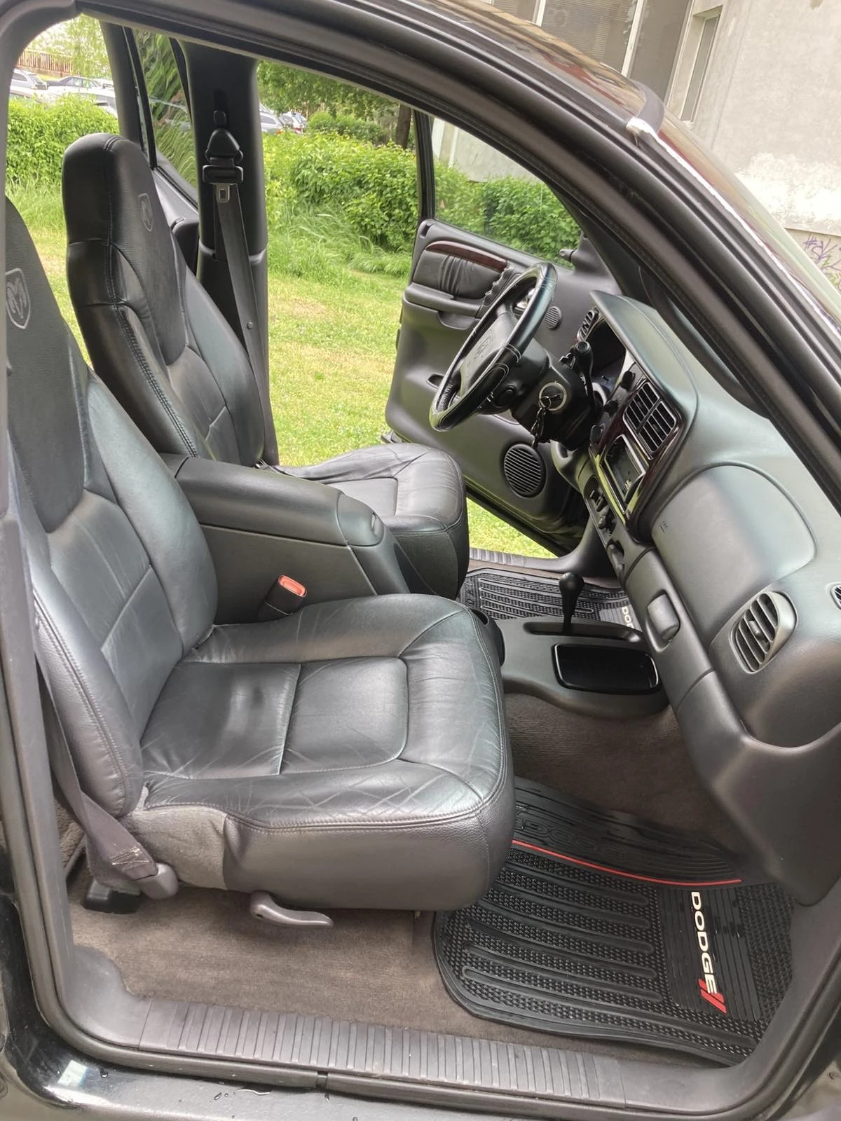 Dodge Durango 5.2 V8 Magnum Уникат Холандия, снимка 9 - Автомобили и джипове - 54379281