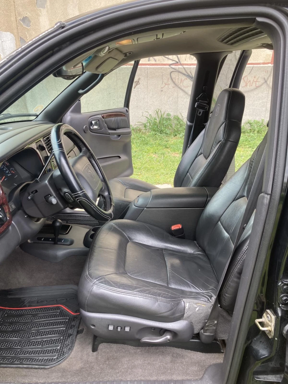 Dodge Durango 5.2 V8 Magnum Уникат Холандия, снимка 10 - Автомобили и джипове - 54379281