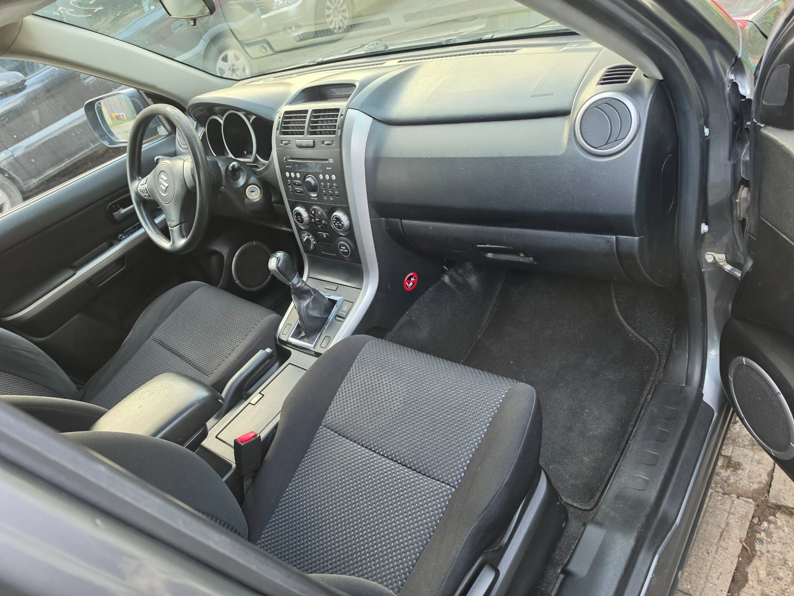 Suzuki Grand vitara 1.9ddis 129кс, снимка 9 - Автомобили и джипове - 54383673