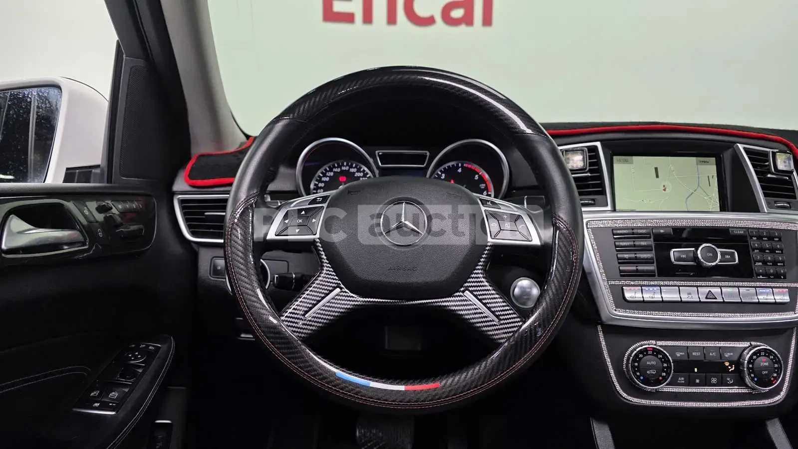 Mercedes-Benz ML 350 BlueTEC | КАМЕРА| ОБДУХ| ПАМЕТ| ВКЛ.ТЕХНОТЕСТ, снимка 6 - Автомобили и джипове - 54526077