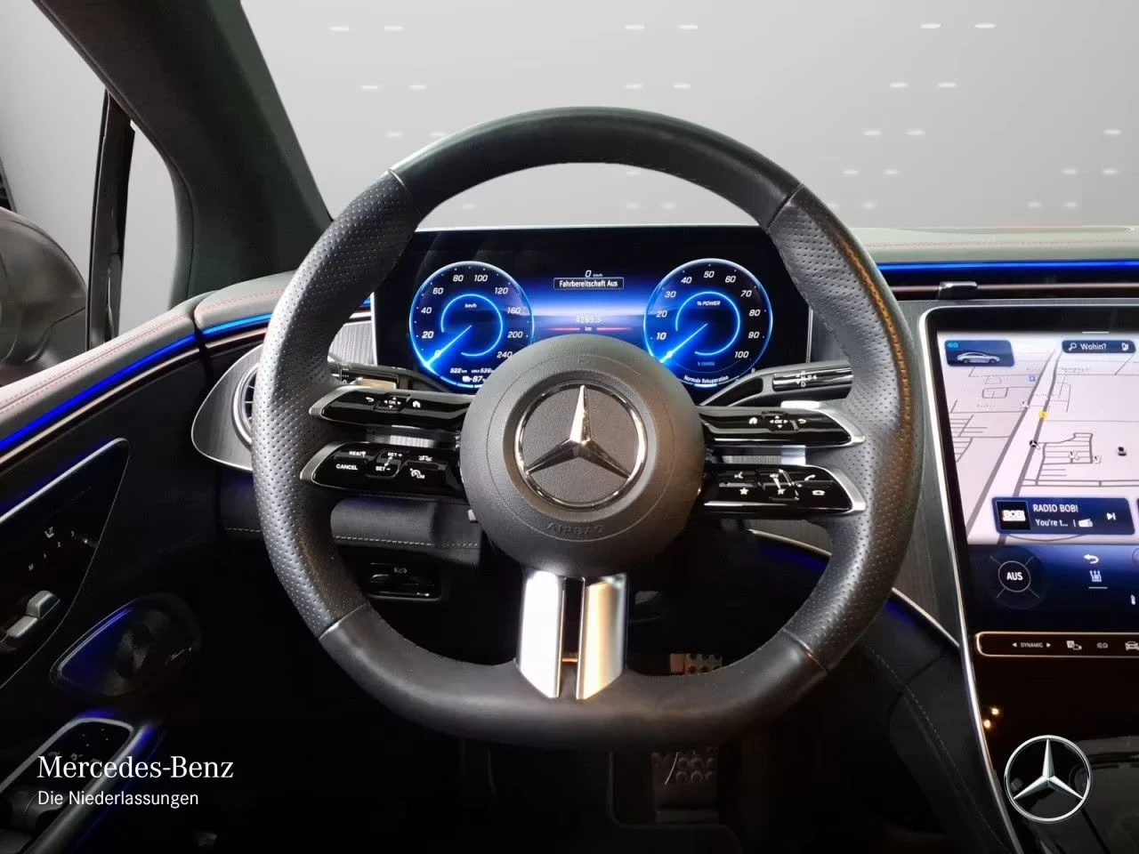 Mercedes-Benz EQE 350 AMG Dig.Light AIR 360 DIST HUD RAS Winter Pack, снимка 10 - Автомобили и джипове - 54883617