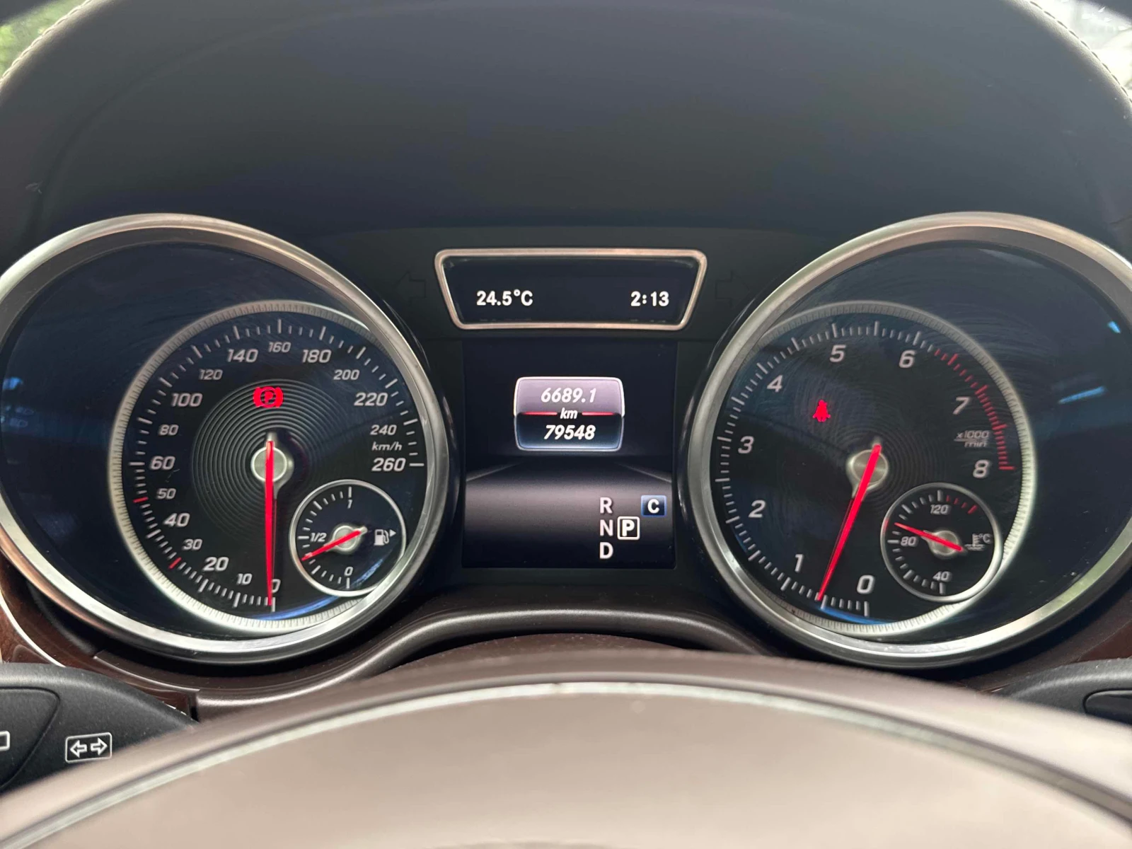 Mercedes-Benz GLS GLS 450* DESIGNO* PANO* CARFAX* АВТО КРЕДИТ* , снимка 12 - Автомобили и джипове - 55189159