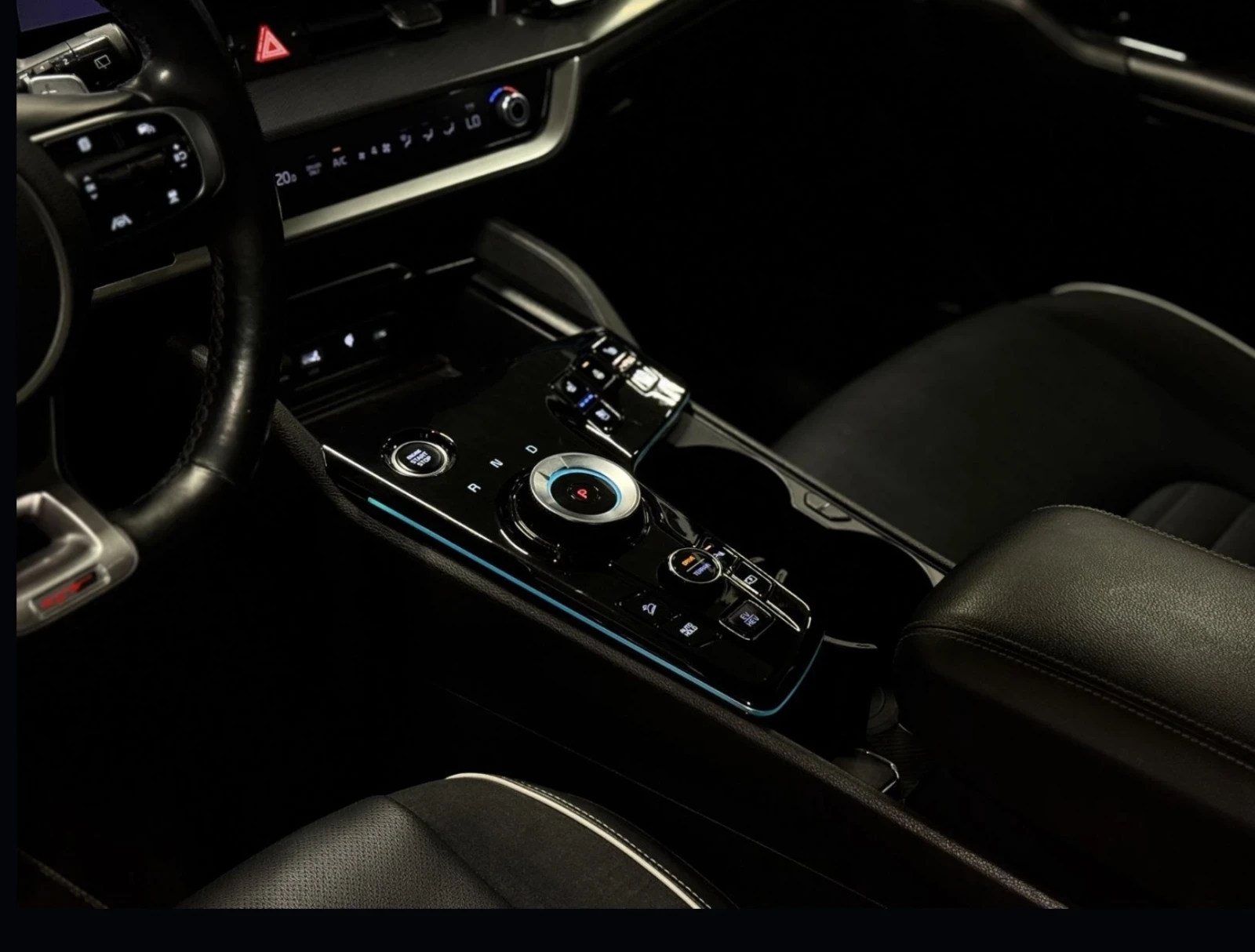 Kia Sportage GT-Line Premium PHEV, снимка 8 - Автомобили и джипове - 55670847