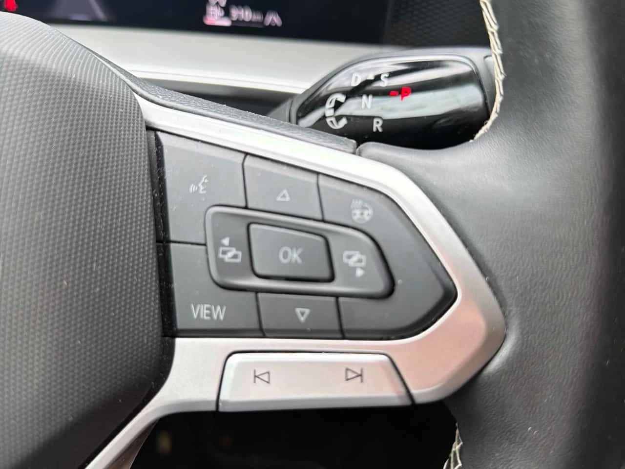 VW Tiguan * Comfortline * CARFAX * ОПЦИЯ ЗА ФИНАНСИРАНЕ, снимка 10 - Автомобили и джипове - 55754458