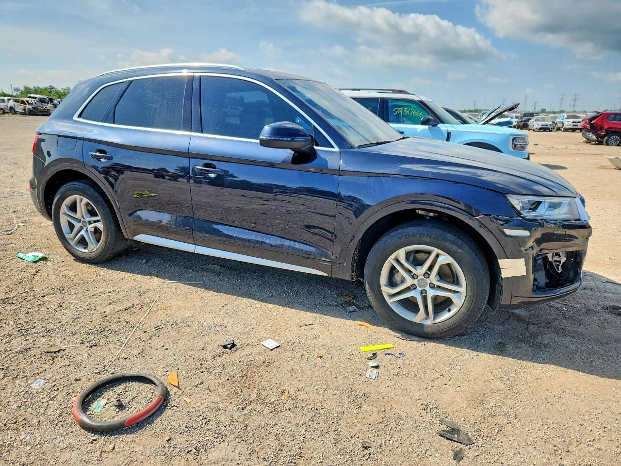 Audi Q5 2.0l Premium Plus, снимка 4 - Автомобили и джипове - 55877103