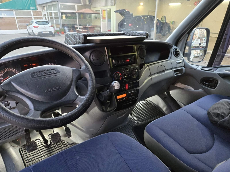 Iveco 35c18 3.0 специален N1, снимка 7 - Бусове и автобуси - 47709685