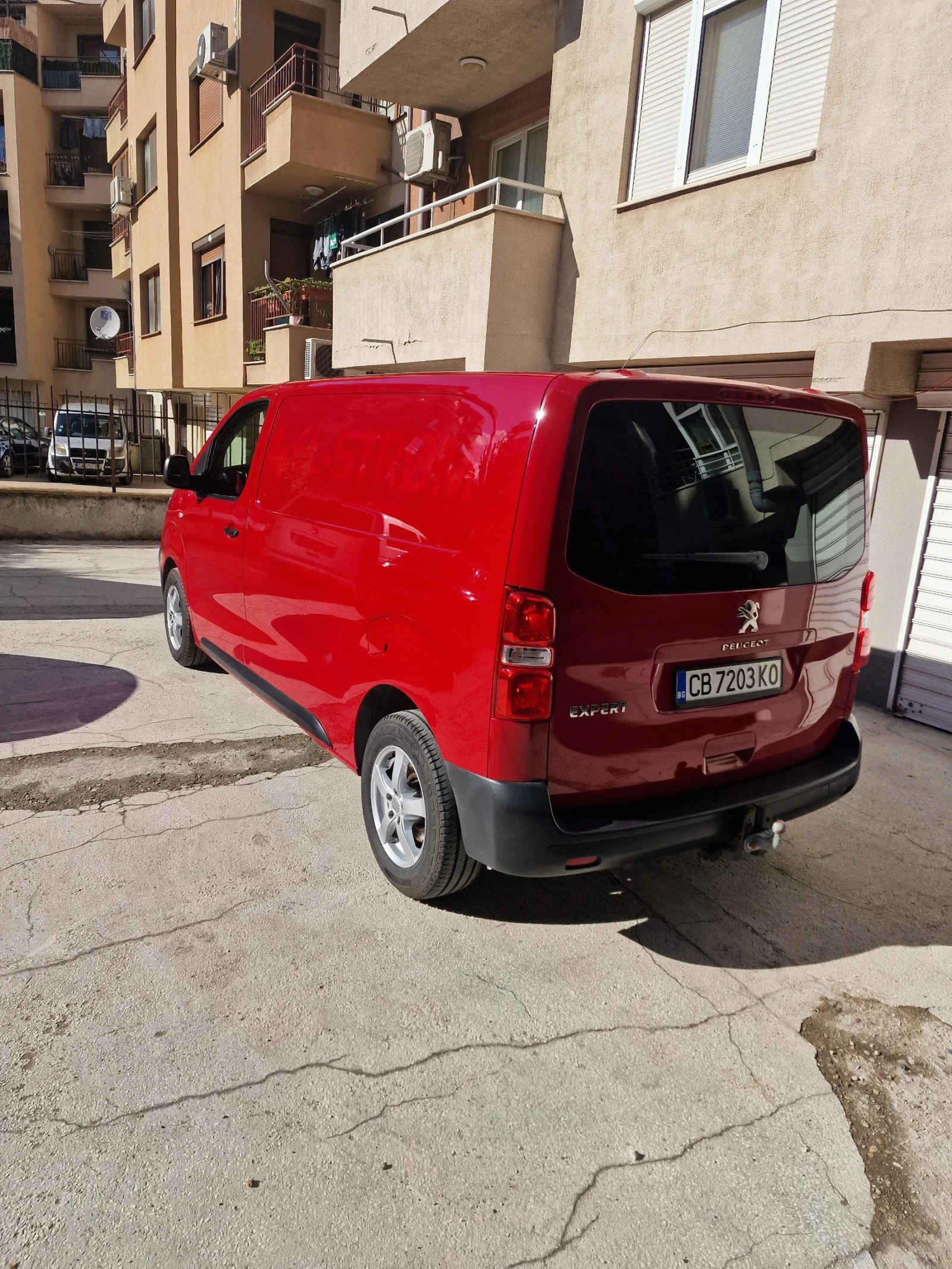 Peugeot Expert 2.0 BLU HDI 122KC внос Дания - изображение 4
