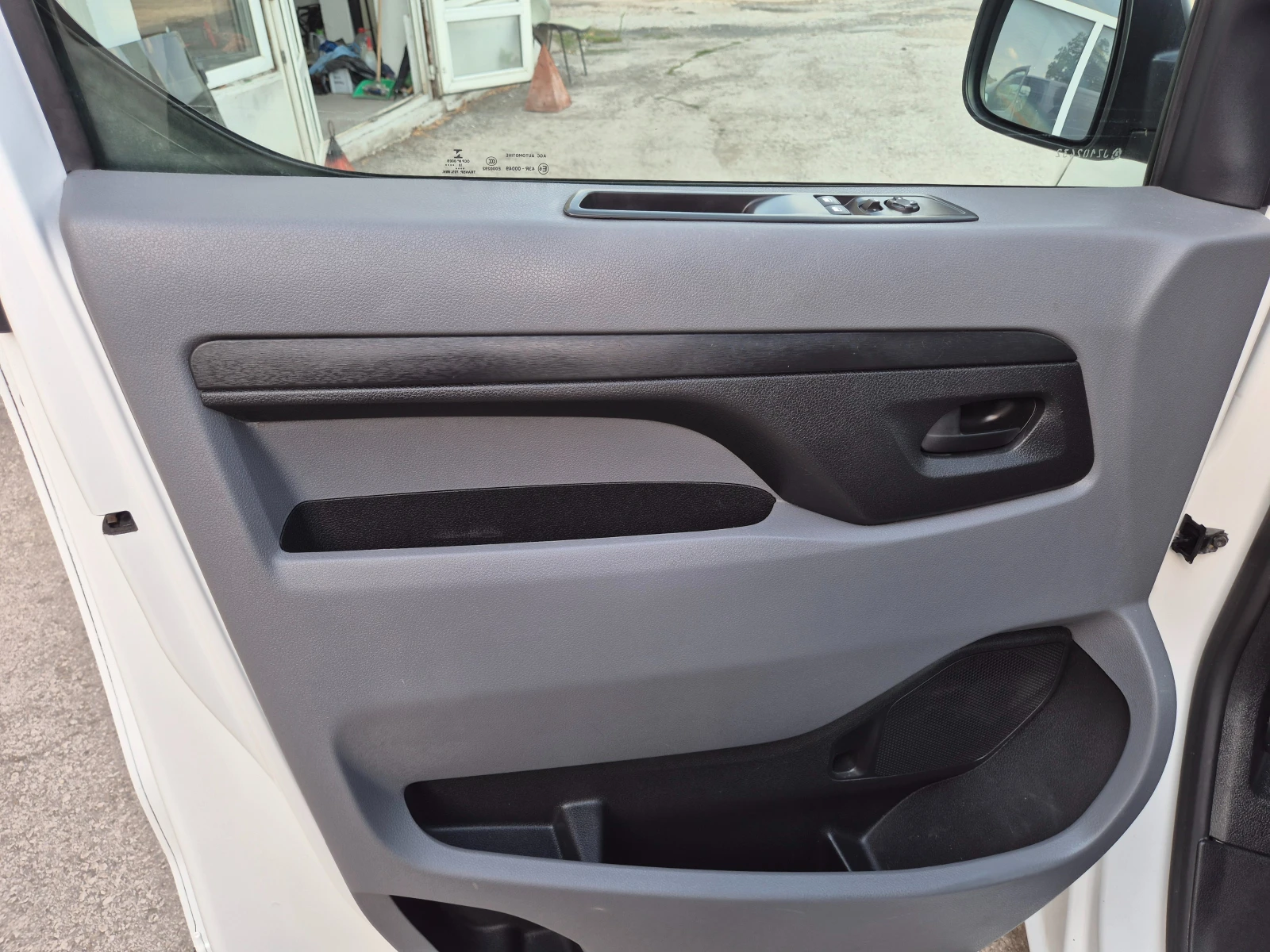 Peugeot Expert 2.0HDI KLIMA ITALY , снимка 16 - Бусове и автобуси - 55565291
