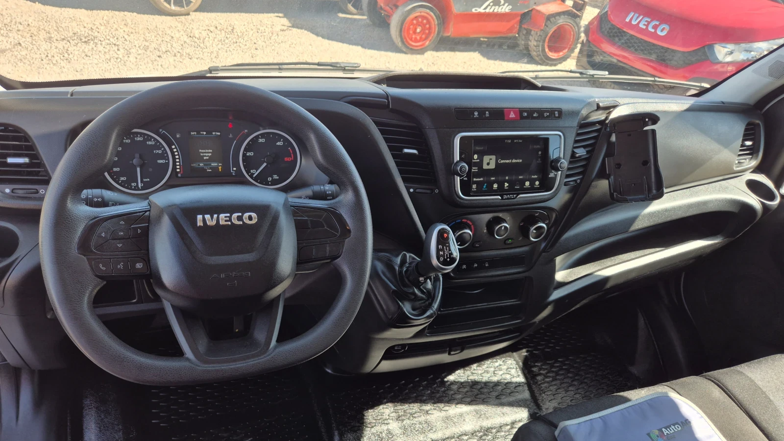 Iveco Daily 35s14* MAXI* РАМПА* КЛИМА* ШВЕЙЦАРИЯ* , снимка 12 - Бусове и автобуси - 55976164