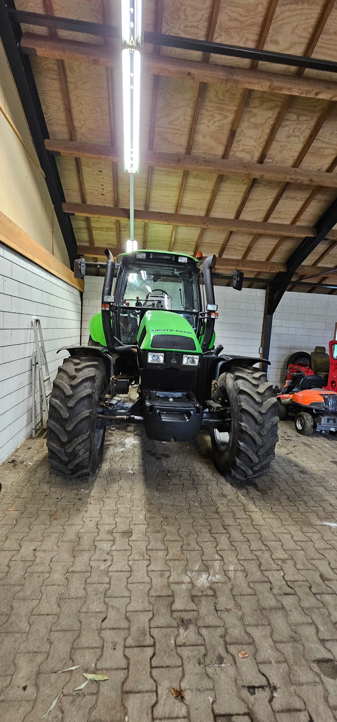 Трактор Deutz-Fahr  Agrotron 165 mk3  - изображение 3