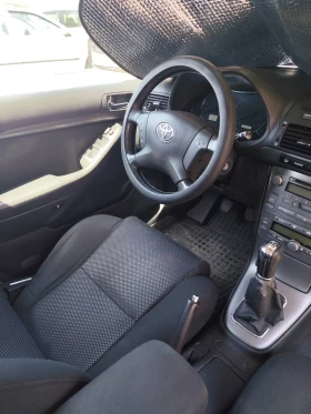Toyota Avensis D4D, снимка 9