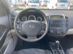 Kia Ceed 1.4, снимка 8 - Автомобили и джипове - 45004811