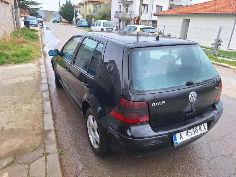 VW Golf, снимка 3 - Автомобили и джипове - 46742927