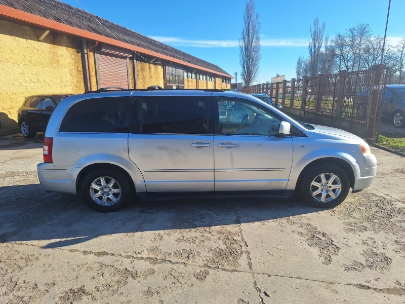 Chrysler Gr.voyager 2, 8 CRDI , снимка 4 - Автомобили и джипове - 44669926