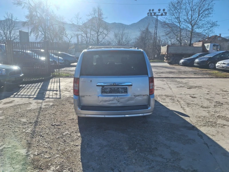 Chrysler Gr.voyager 2, 8 CRDI , снимка 6 - Автомобили и джипове - 44669926