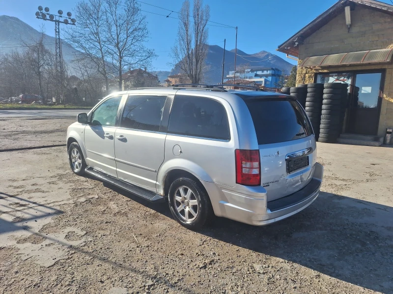 Chrysler Gr.voyager 2, 8 CRDI , снимка 7 - Автомобили и джипове - 44669926