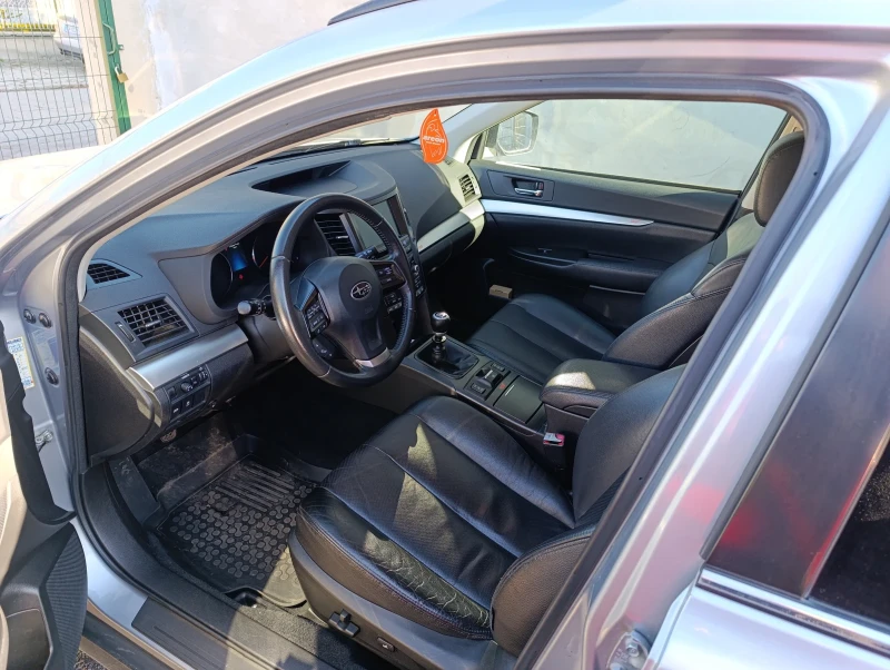 Subaru Outback 2.0d, снимка 12 - Автомобили и джипове - 49505573