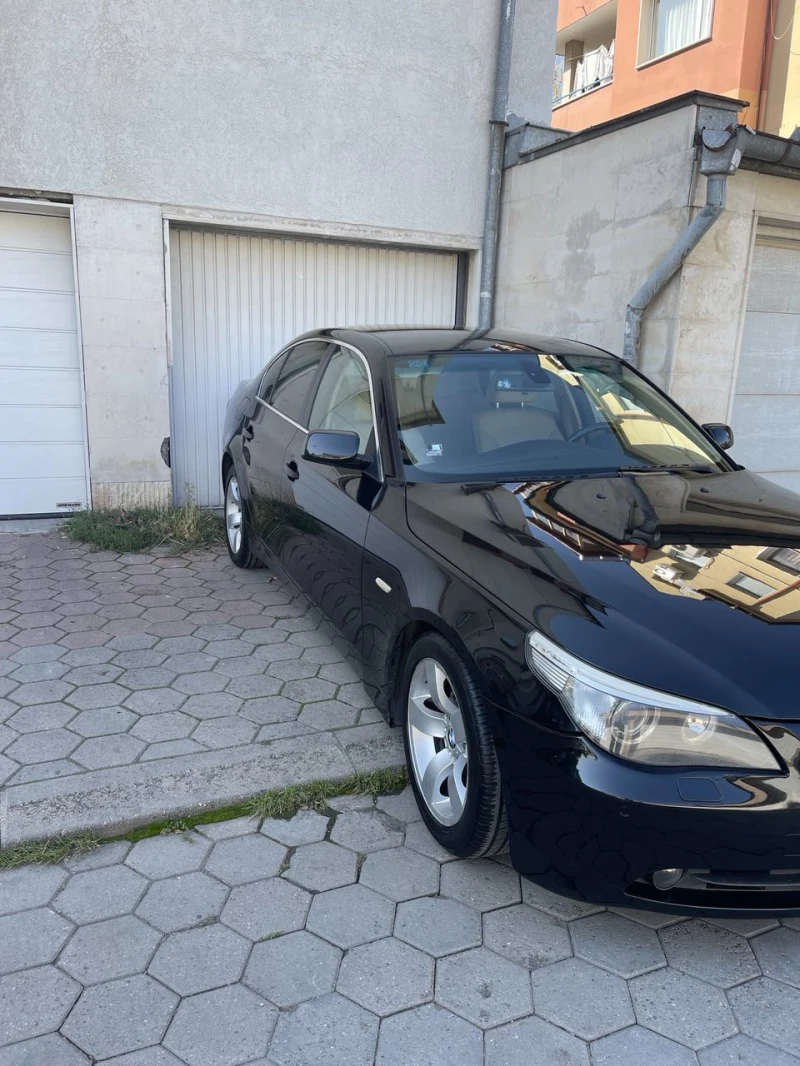 BMW 523, снимка 11 - Автомобили и джипове - 47421739