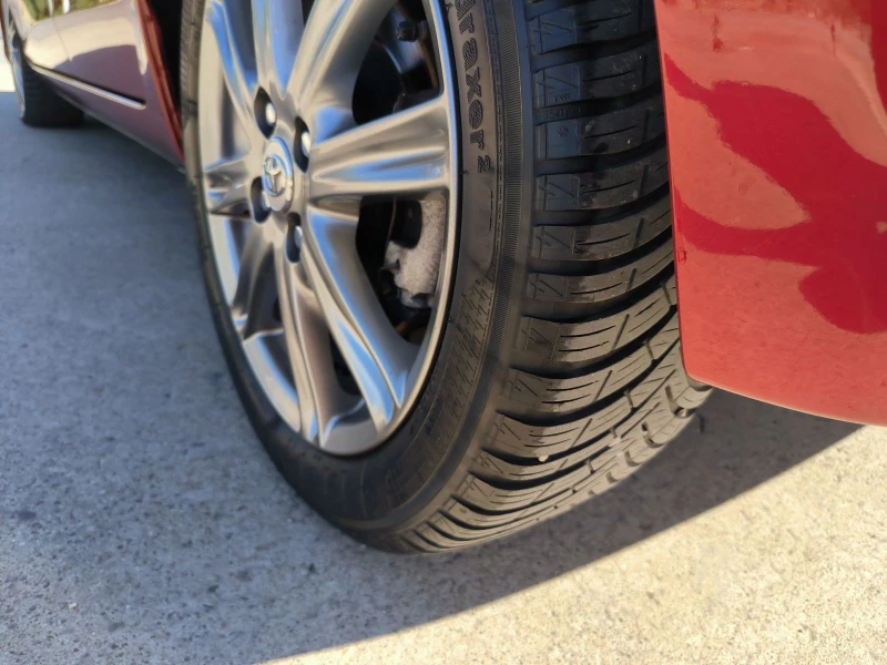 Toyota Yaris 1.3i-6sk-Navi-Kamera-Keyless-Panorama-Euro-5B, снимка 8 - Автомобили и джипове - 51816389