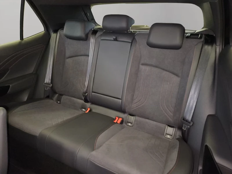 VW ID.3 GTX/286HP/PANO/H&K/MEMO/HUD/NAVI/360/LED/379g, снимка 14 - Автомобили и джипове - 51876059