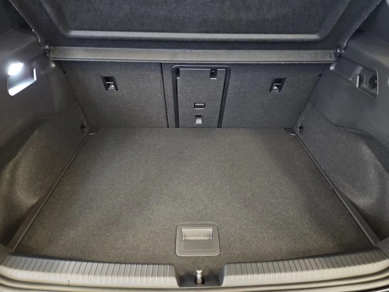 VW ID.3 GTX/286HP/PANO/H&K/MEMO/HUD/NAVI/360/LED/379g, снимка 15 - Автомобили и джипове - 51876059