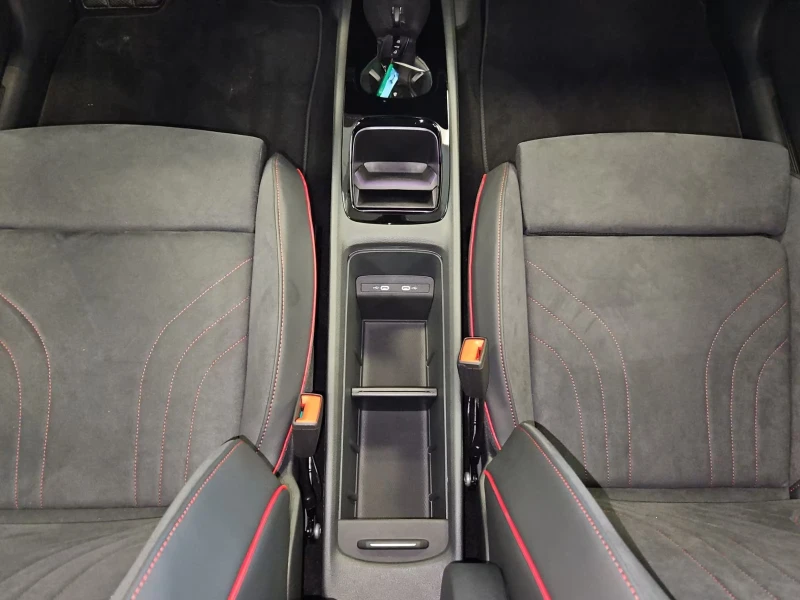 VW ID.3 GTX/286HP/PANO/H&K/MEMO/HUD/NAVI/360/LED/379g, снимка 11 - Автомобили и джипове - 51876059