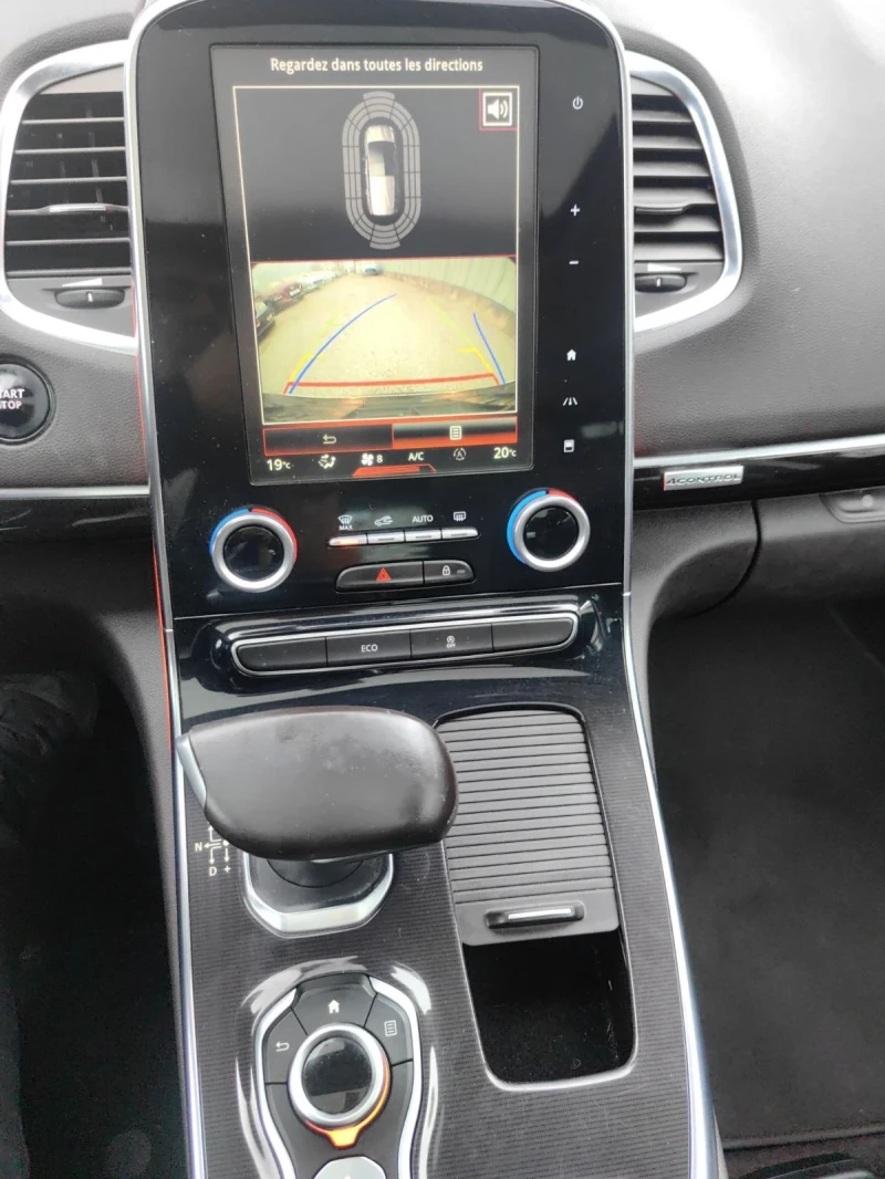 Renault Espace 1.6 TCe-200к.с Energy Zen Euro-6 Full Option, снимка 13 - Автомобили и джипове - 52451547