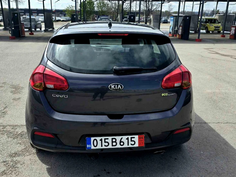 Kia Ceed KATO НОВ/1.6i/135hp, снимка 5 - Автомобили и джипове - 53336848