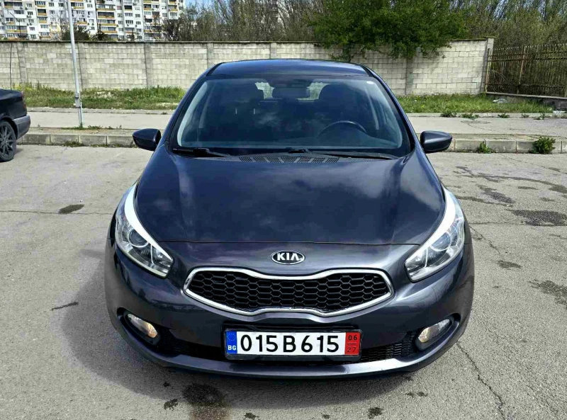 Kia Ceed KATO НОВ/1.6i/135hp, снимка 2 - Автомобили и джипове - 53336848