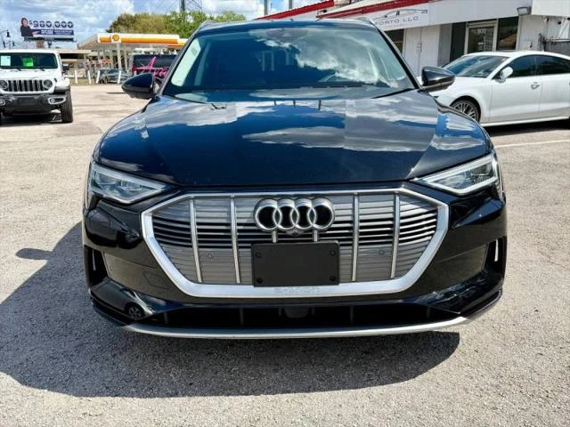 Audi E-Tron Prestige, снимка 2 - Автомобили и джипове - 53829666