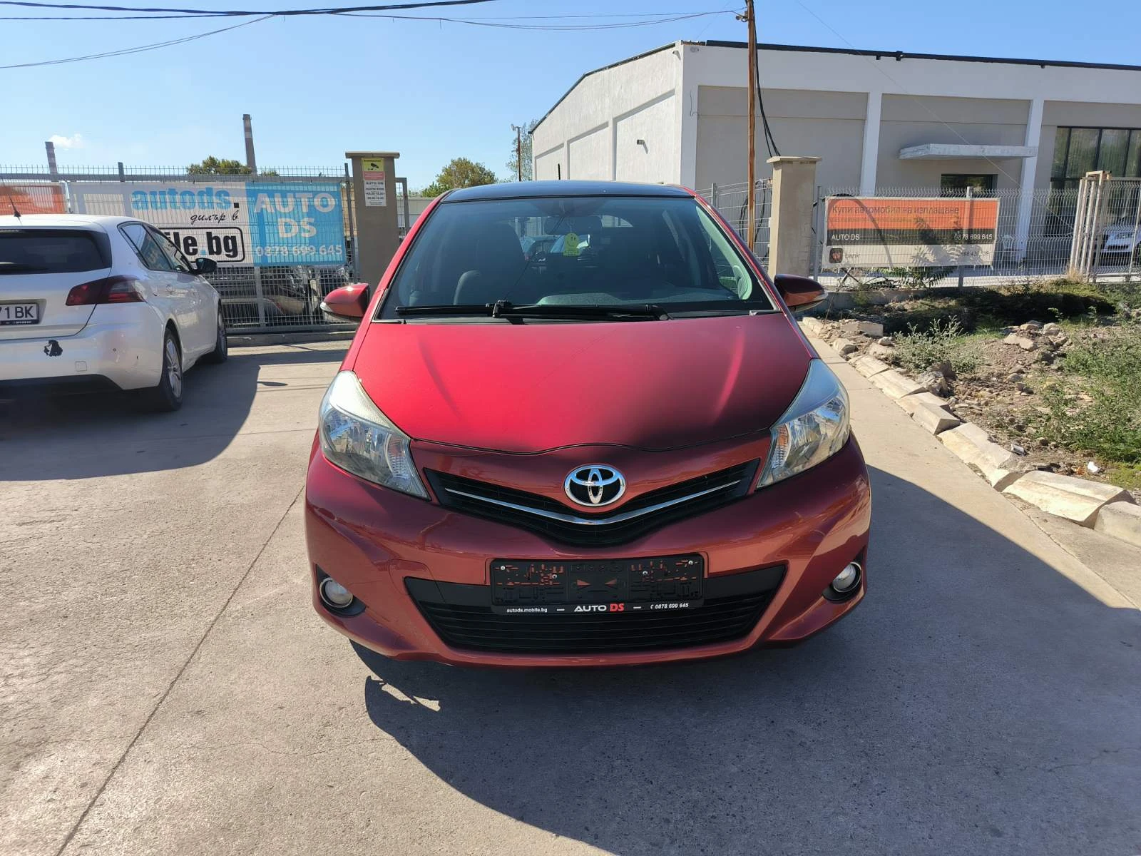 Toyota Yaris 1.3i-6sk-Navi-Kamera-Keyless-Panorama-Euro-5B, снимка 1