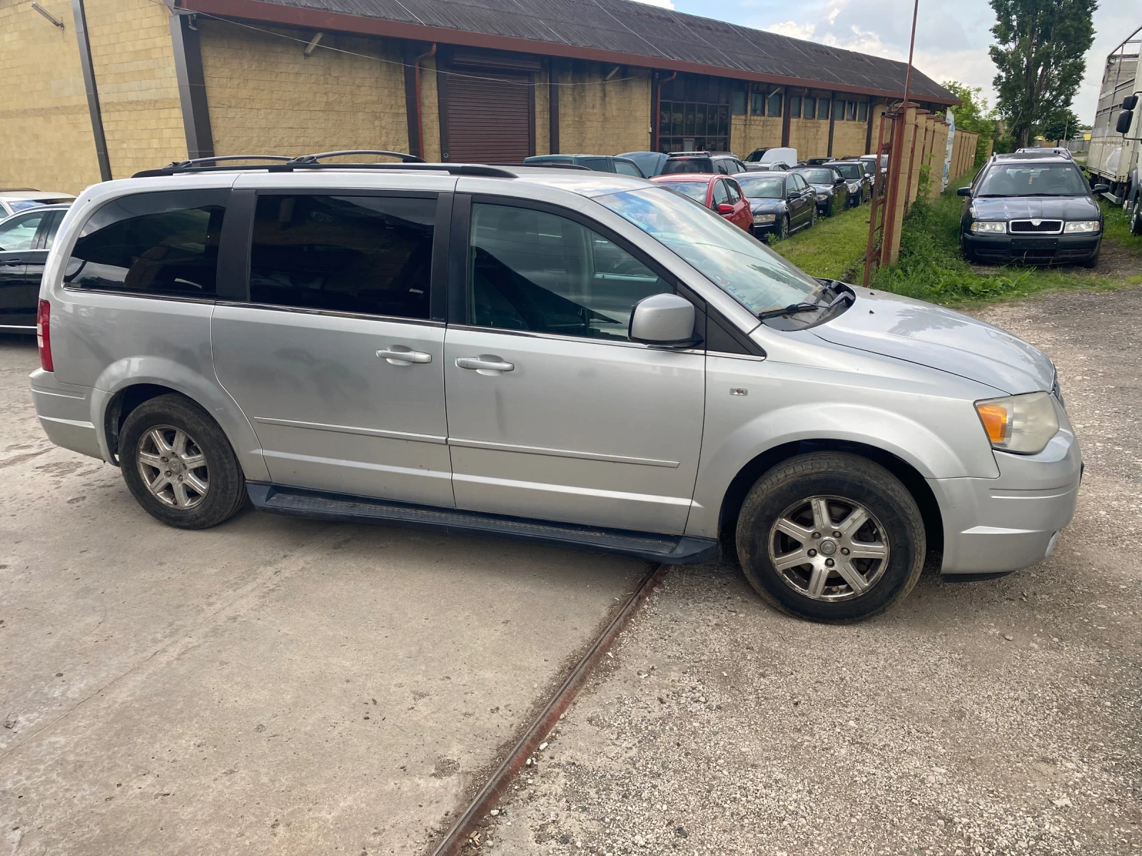 Chrysler Gr.voyager 2, 8 CRDI  - изображение 4