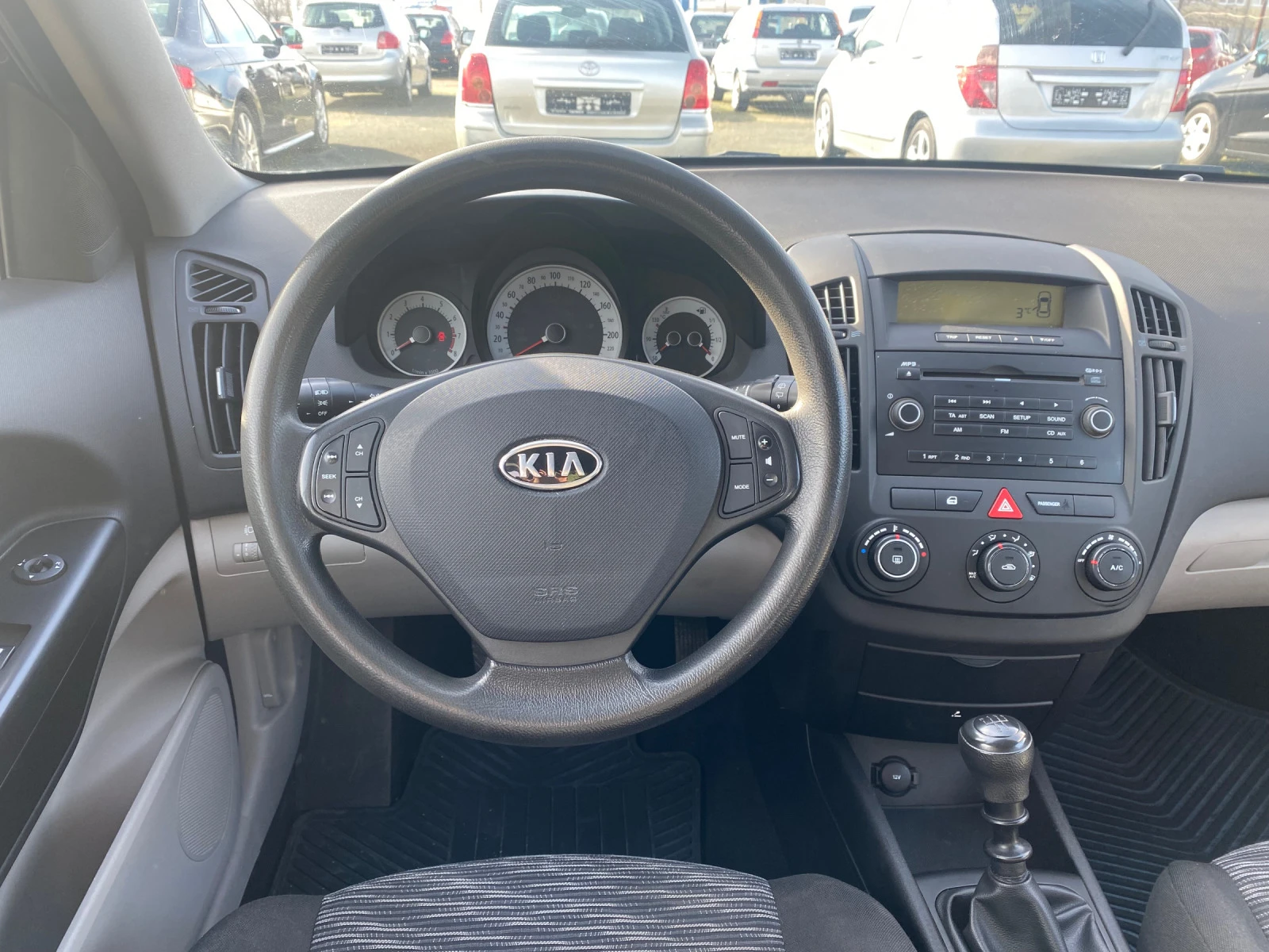 Kia Ceed 1.4 - изображение 8