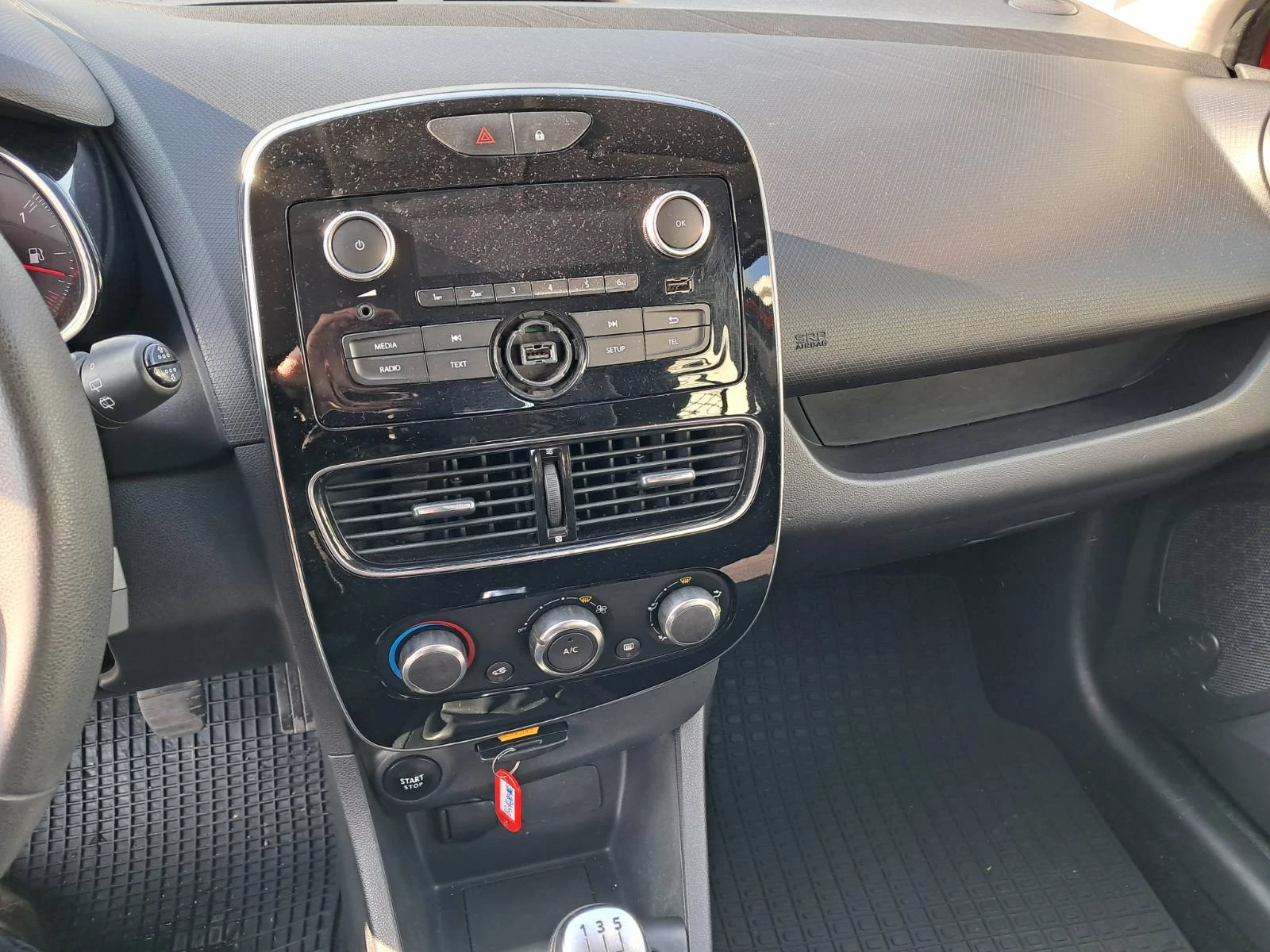 Renault Clio 1.0TCe 90k.c. 1+ 1 | Mobile.bg   12