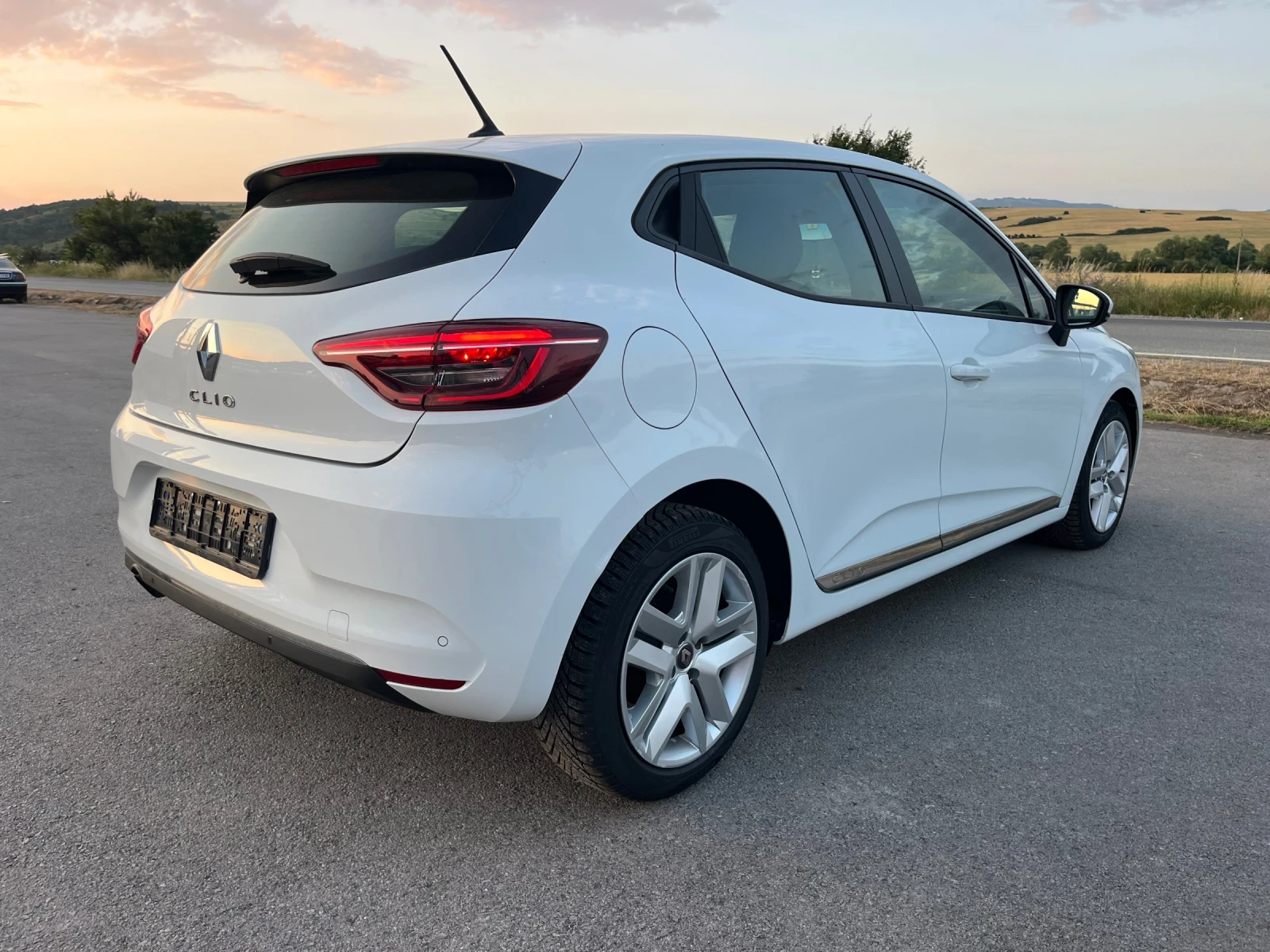 Renault Clio  - изображение 4