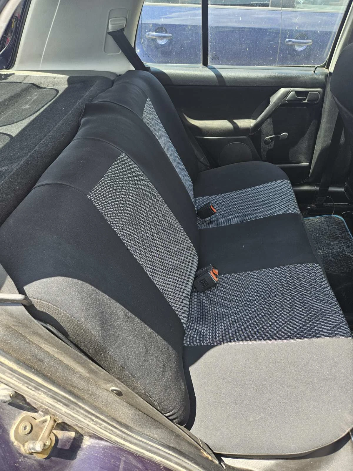 VW Golf 1.4 60k.c - изображение 6