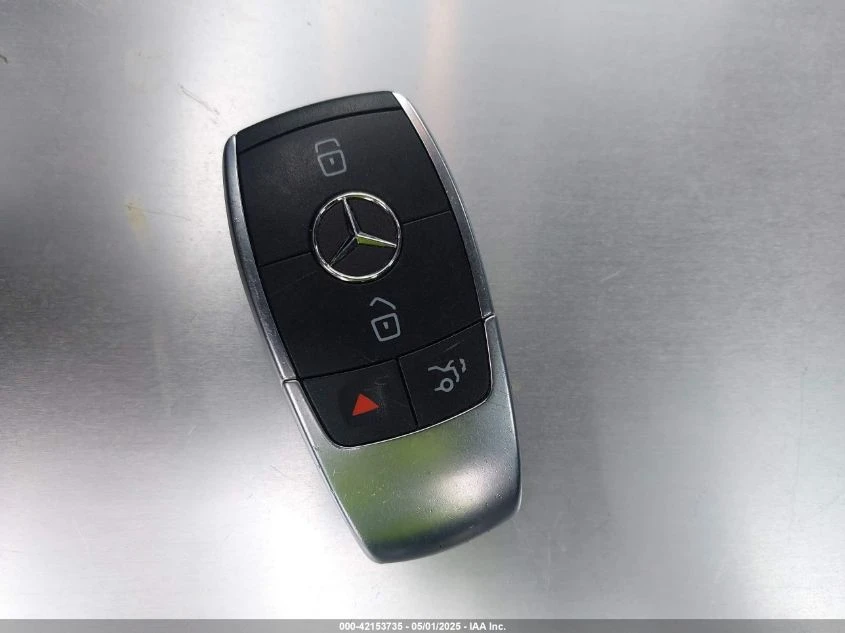 Mercedes-Benz C 300 2.0L I-4 DI, DOHC, VVT, TURBO, 255HP Rear Wheel - изображение 3