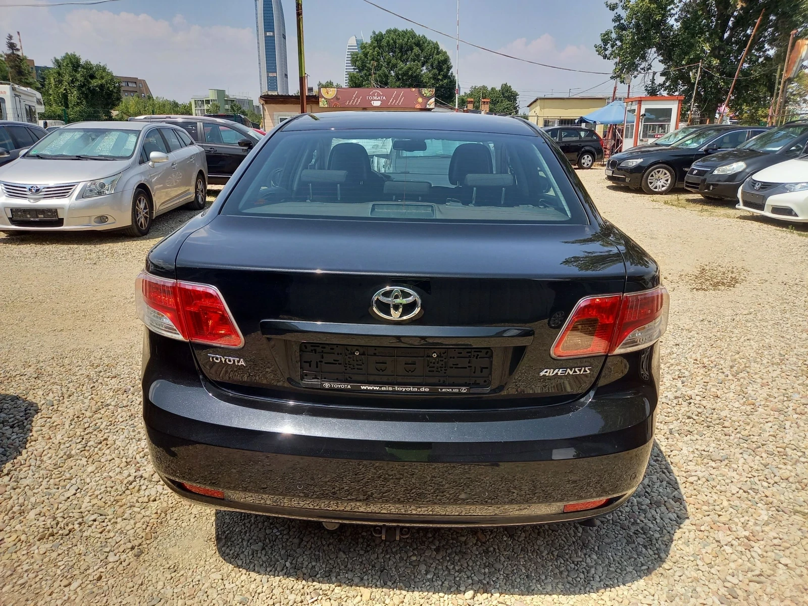 Toyota Avensis КАТО НОВА, 161 Х.КМ, СЕРВИЗНА КНИЖКА, SOL, 1.8 147 - изображение 5