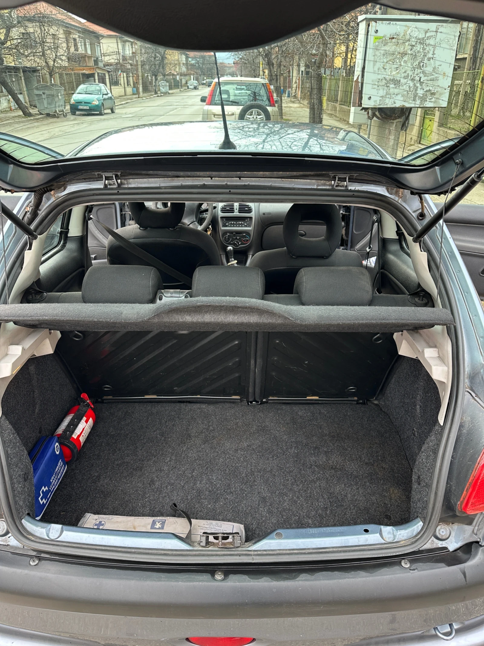 Peugeot 206 1, 4 benzine  - изображение 10