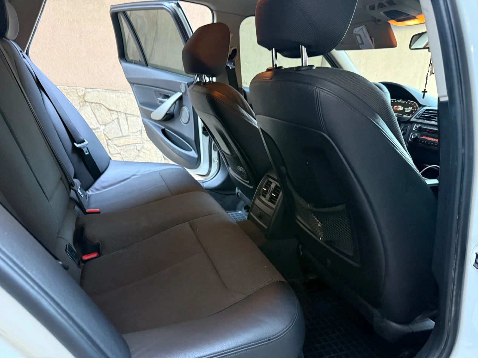 BMW 320 | Mobile.bg   11