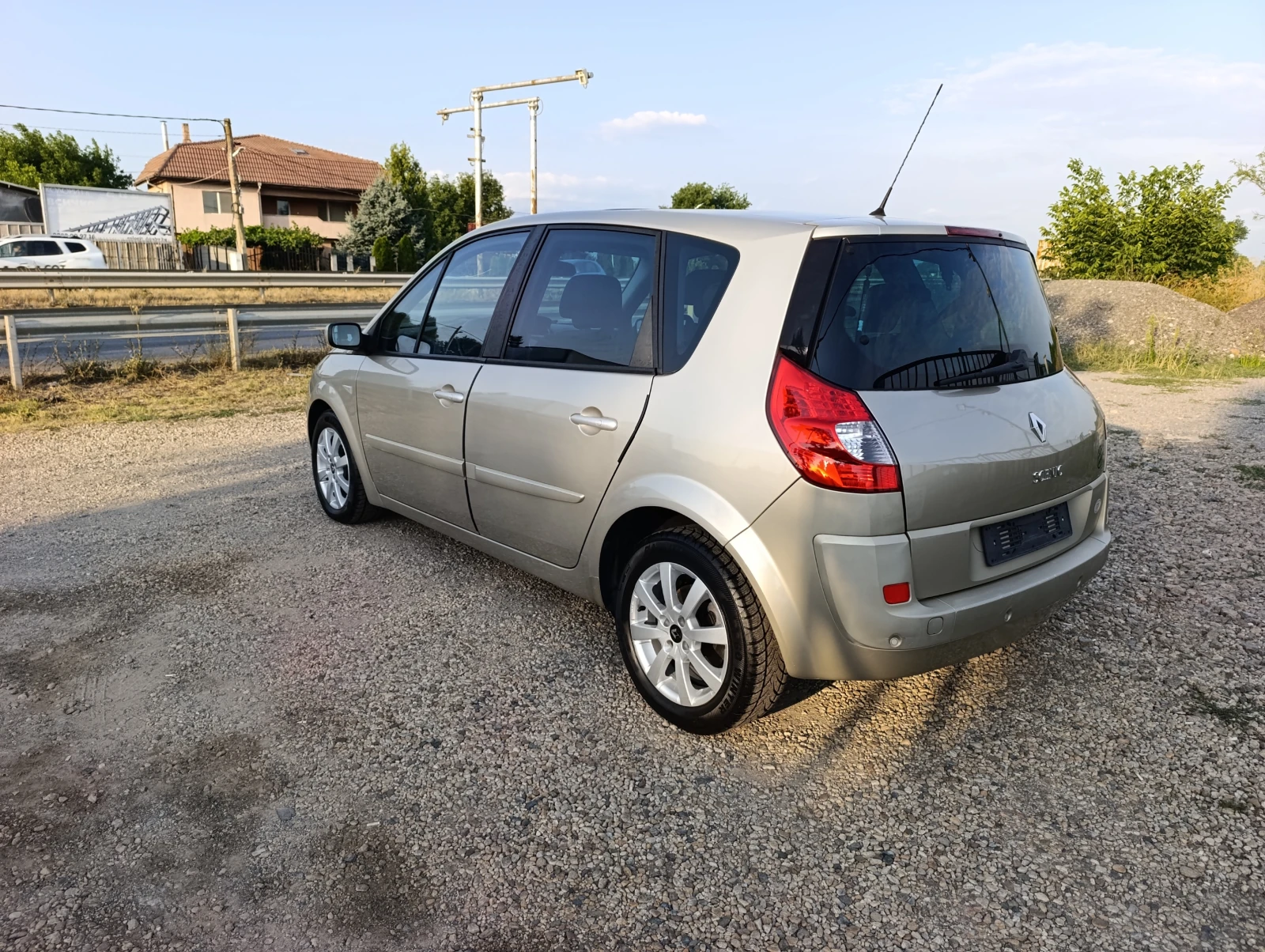 Renault Scenic 2.0i-16v ГАЗ-БЕНЗИН, KEYLESS, PANORAMA, NAVY - изображение 5