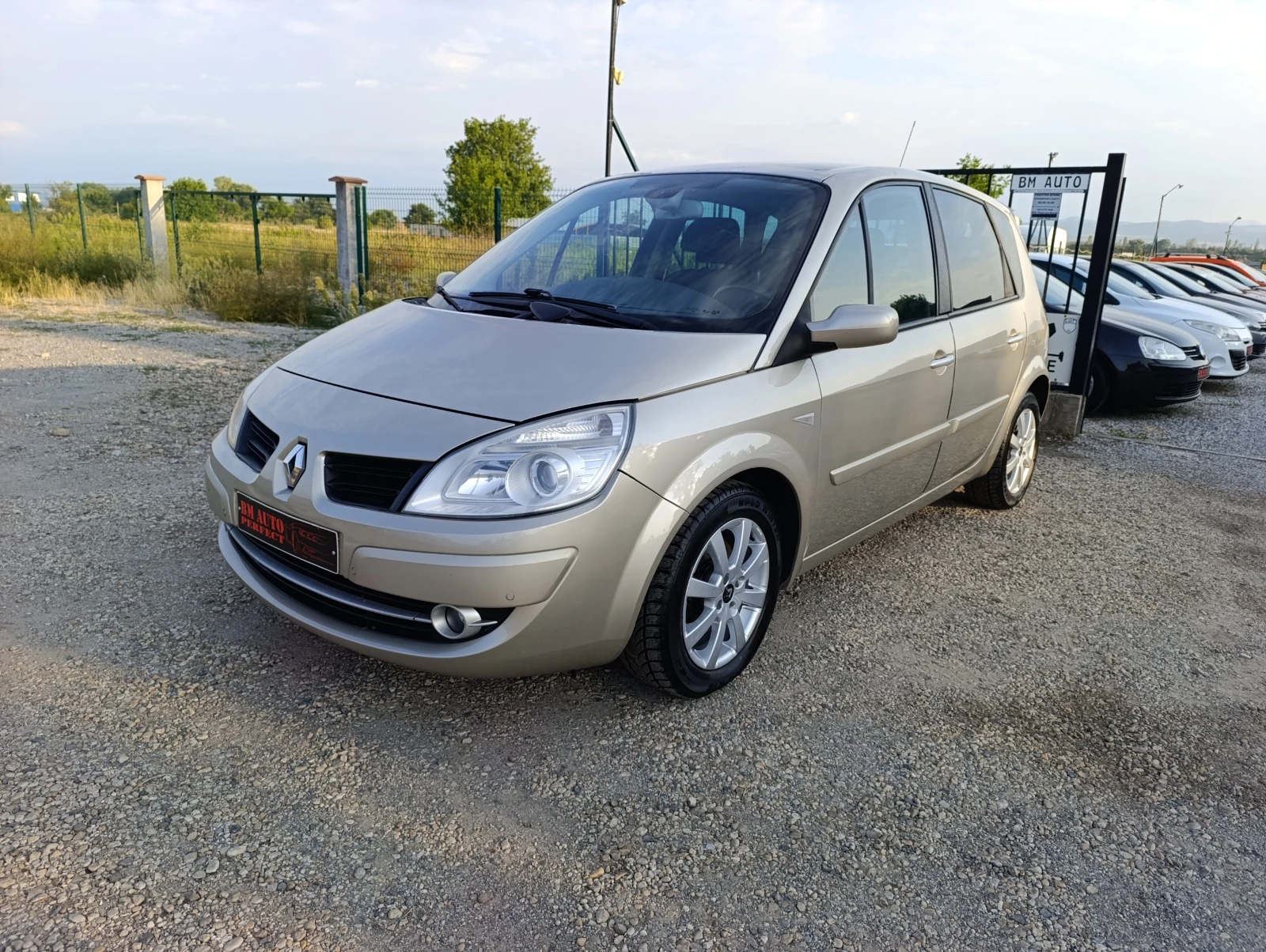 Renault Scenic 2.0i-16v ГАЗ-БЕНЗИН, KEYLESS, PANORAMA, NAVY - изображение 3