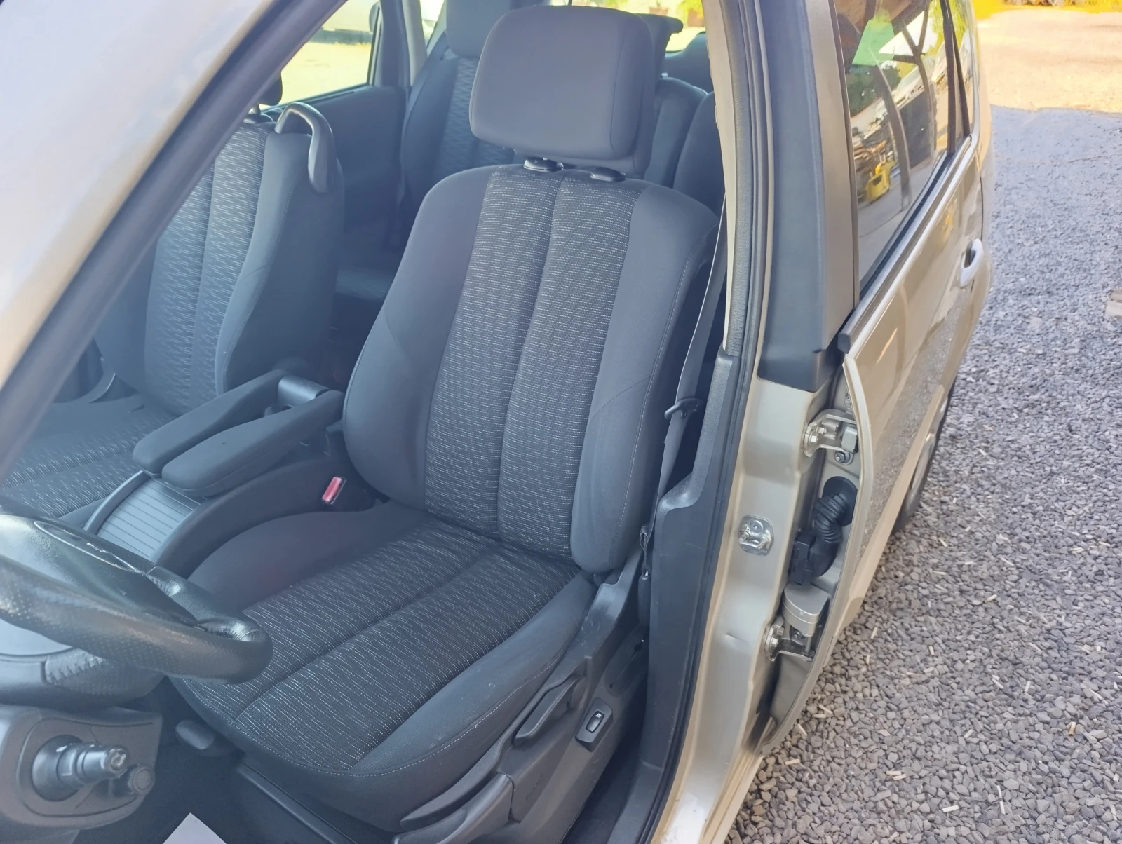 Renault Scenic 2.0i-16v ГАЗ-БЕНЗИН, KEYLESS, PANORAMA, NAVY - изображение 10