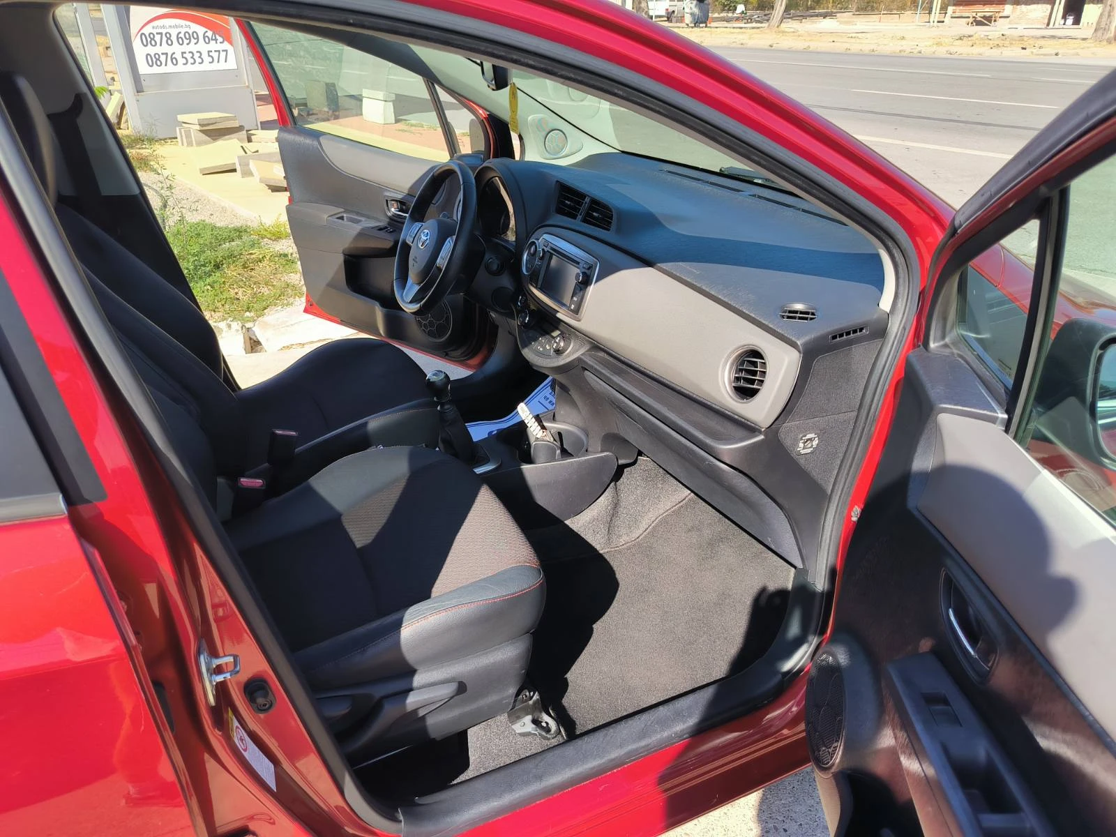 Toyota Yaris 1.3i-6sk-Navi-Kamera-Keyless-Panorama-Euro-5B | Mobile.bg   17